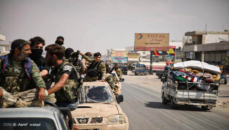 حصاد أخبار الثلاثاء- الثوار يشنون هجوماً معاكساً جنوبي إدلب، وميلشيا قسد تعلن سحب قواتها من المنطقة الآمنة -(27-8-2019)