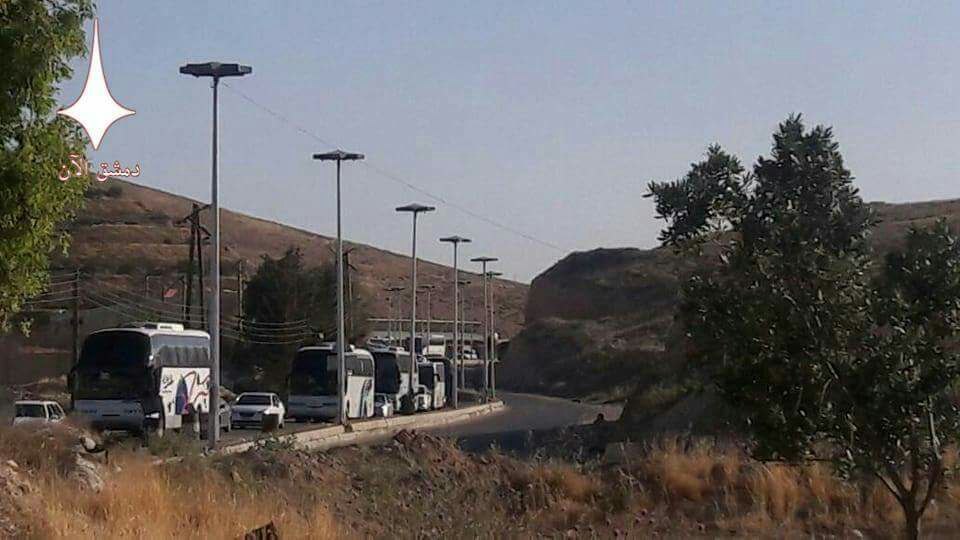 الدفعة الأخيرة من مهجري برزة في طريقها إلى إدلب وجرابلس