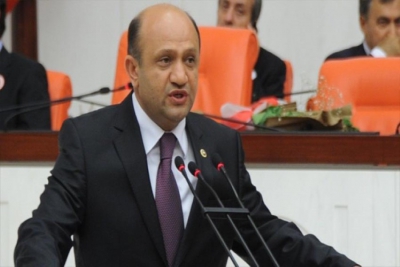 وزير الدفاع التركي يؤكد وجود 3 أسرى من عناصر الجيش التركي بيد تنظيم الدولة