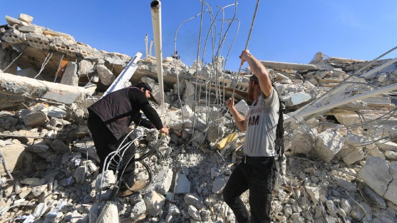 43 قتيلاً -تقبلهم الله في الشهداء- حصيلة ضحايا يوم أمس الخميس في سوريا