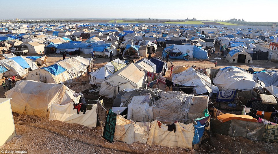 الأمم المتحدة: لأول مرة، عدد اللاجئين السوريين يتخطى عتبة الـ5 ملايين لاجئ
