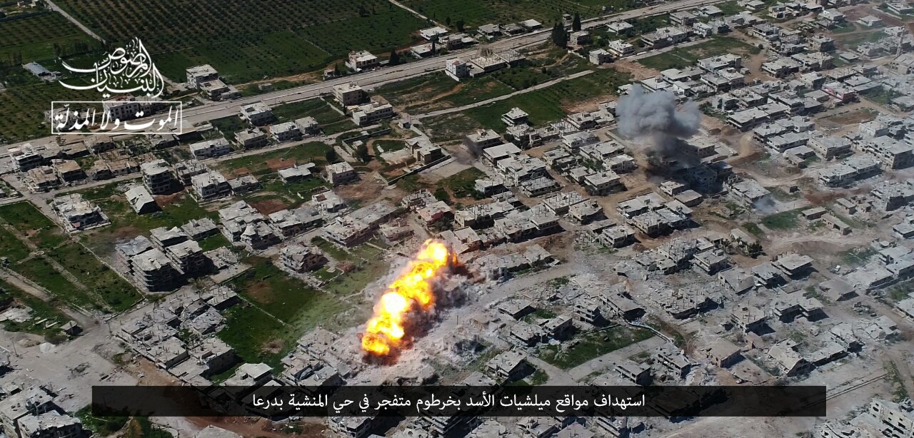خرطوم متفجر ينسف 8 عناصر لحزب الله بحي المنشية في درعا