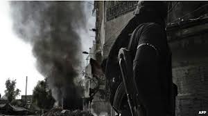 أخبار يوم الاثنين - مجزرة بريف دمشق والثوار يوسعون سيطرتهم على طريق المطار - 3-12-2012م