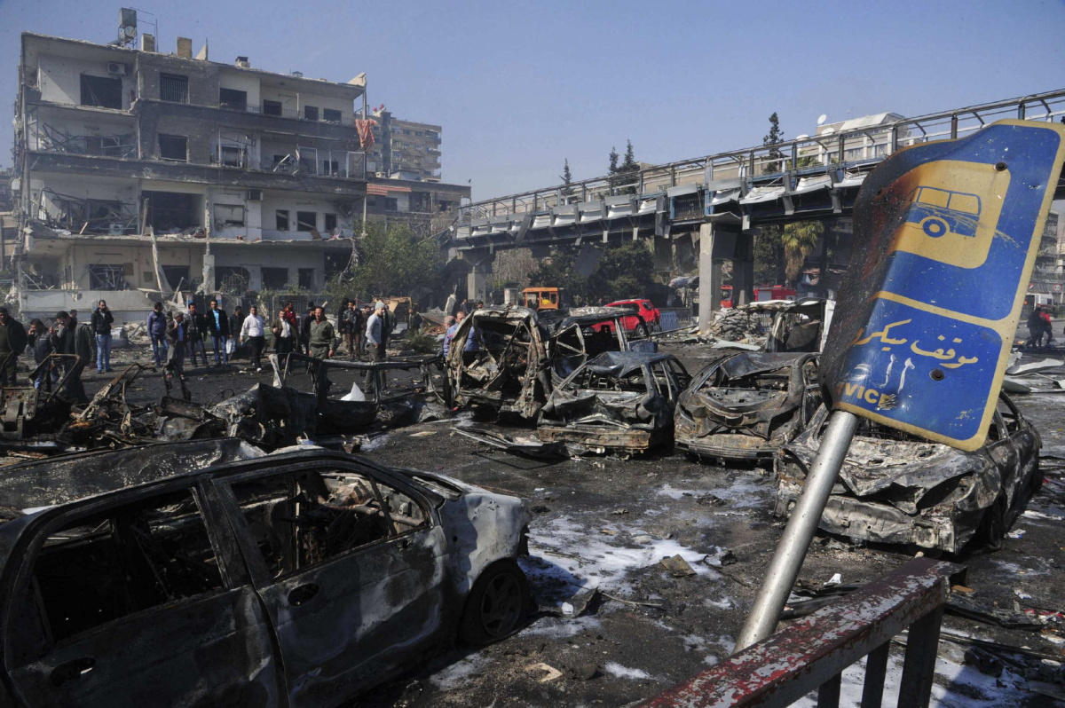 المسار اليومي - سلسلة من الانفجارات في دمشق.. وطبول الحرب تقرع في القصير - 21 / 2 / 2013م