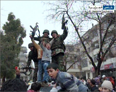 صحيفة: تدويل حرب الأسد الطائفية