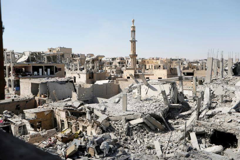 نشرة أخبار سوريا- الرقة تموت: مئات القتلى والجرحى المدنيين في غارات عشوائية للتحالف، وقوات النظام تكثف قصفها شمال حمص -(22-8-2017)