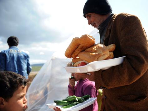 اللاجئون السوريون خارج المخيمات بتركيا 