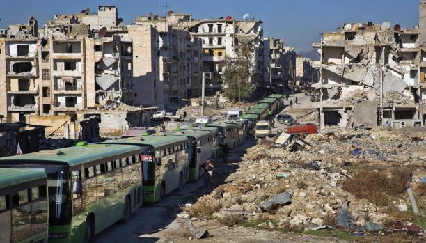 اكتمال فصول تهجير حلب: 6600 عائلة تغادر بيوتها!