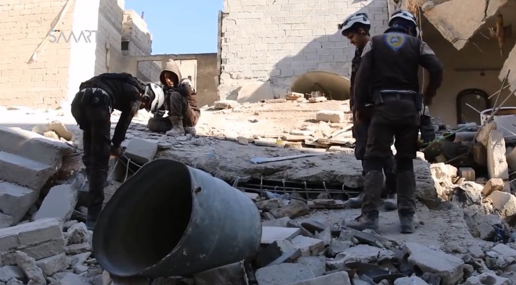 نشرة أخبار اليوم- مجازر جديدة في حلب تخلف أكثر من 30 شهيداً حتى الآن، ونشطاء سوريون يطلقون الحملة الشعبية لإنقاذ المدينة (#حلب_تباد) -(25-11-2016)