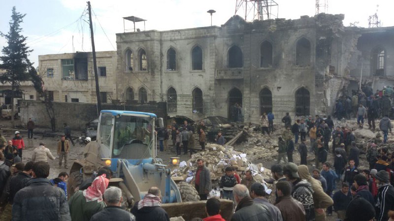 مصادر ميدانية: أكثر من 60 قتيلاً و100 جريح ضحايا تفجير إعزاز الإرهابي حتى الآن