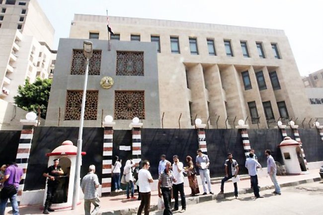 سفارة الأسد في مصر للجامعيين: استكملوا أوراقكم في دمشق!