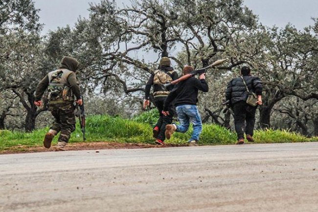 التكتيك العسكري في تحرير إدلب: ما الذي ميّزه؟ وبماذا يختلف؟
