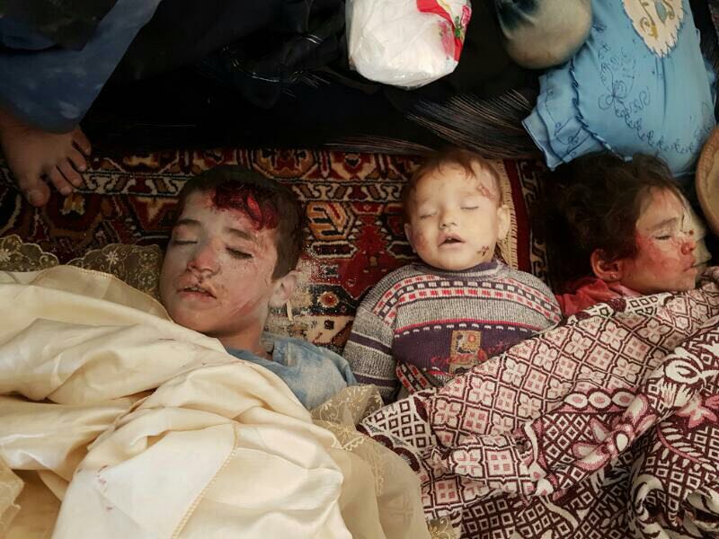9 أطفال من عائلة واحدة.. ضحايا مجزرة مروعة للطيران الروسي في معرة حرمة بريف إدلب 