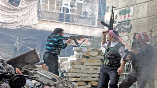 نشرة أخبار سوريا- المجاهدون يواصلون صمودهم الأسطوري ضد النظام في داريا، وفي الوعر 100 ألف سوري ينتظرون الموت -(23-5-2016)