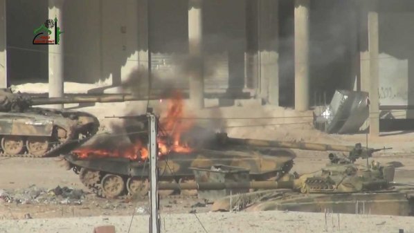 أخبار سوريا_ تدمير 9 دبابات لقوات أسد في ريف دمشق وحماة، وجيش الإسلام يدرس إمكانية رفع الحملة الصاروخية إلى 1000 صاروخ في الرشقة الواحدة_(8-2- 2015)